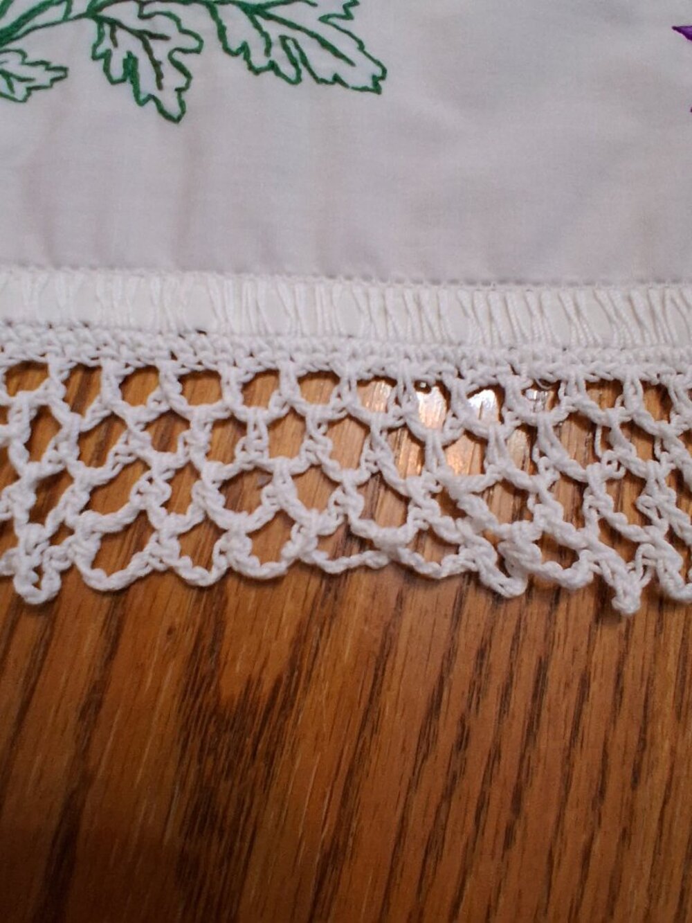 Embroidered Table Runner/Purple Flowers - Picture 6 of 6